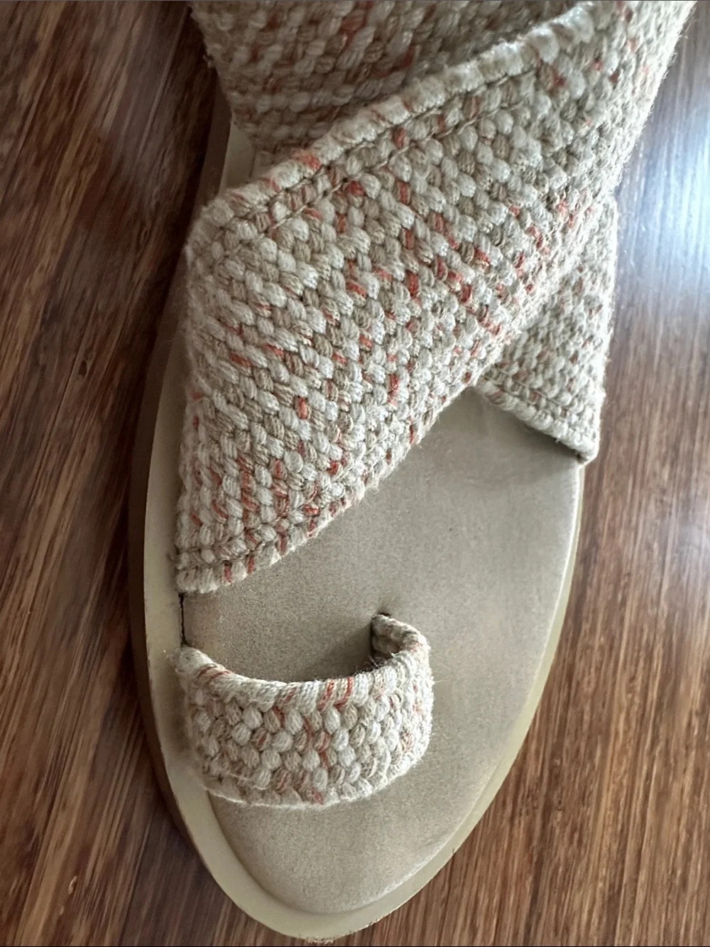 Sanuk Beige Woven Crisscross Sandals with toe loop